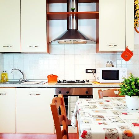 Guest Holiday Filangieri 1 Reggio Emilia Ngoại thất bức ảnh