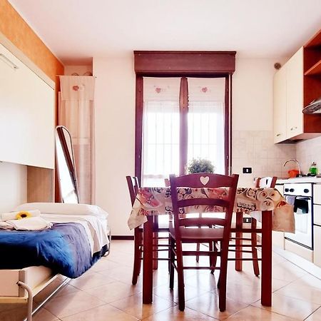 Guest Holiday Filangieri 1 Reggio Emilia Ngoại thất bức ảnh