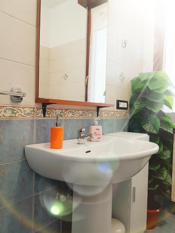 Guest Holiday Filangieri 1 Reggio Emilia Ngoại thất bức ảnh